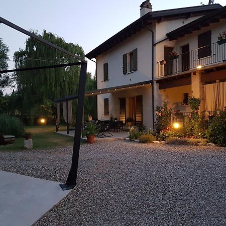 L'Isolo B&B E Case Vacanza Monzambano Exterior foto