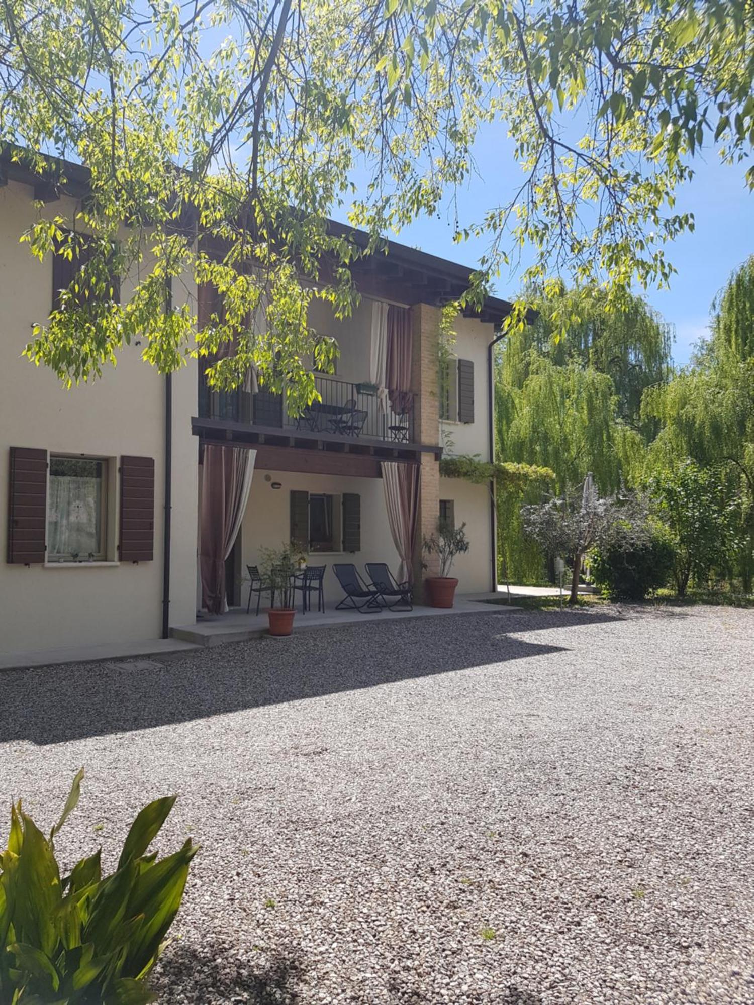L'Isolo B&B E Case Vacanza Monzambano Exterior foto