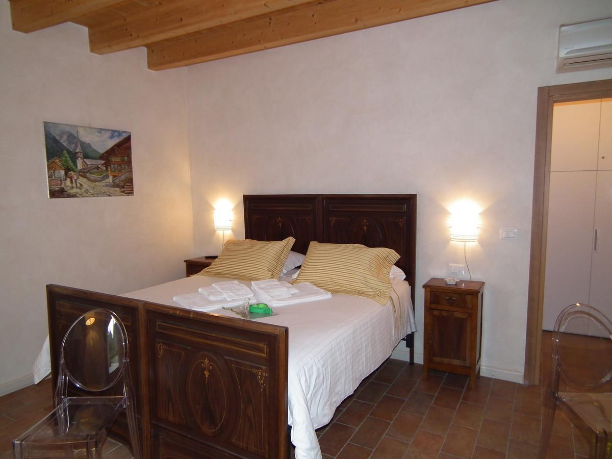 L'Isolo B&B E Case Vacanza Monzambano Exterior foto