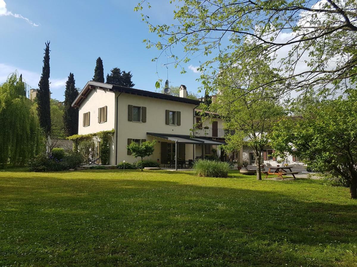 L'Isolo B&B E Case Vacanza Monzambano Exterior foto