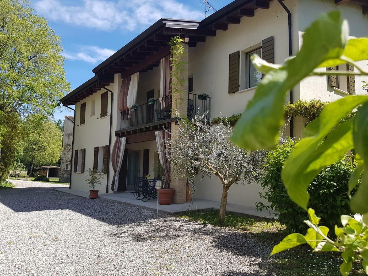 L'Isolo B&B E Case Vacanza Monzambano Exterior foto