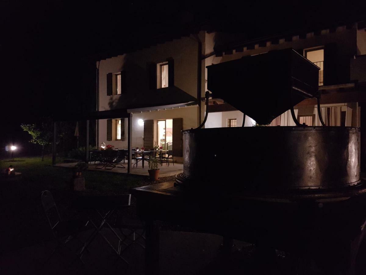 L'Isolo B&B E Case Vacanza Monzambano Exterior foto