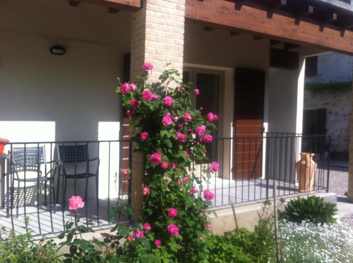 L'Isolo B&B E Case Vacanza Monzambano Exterior foto